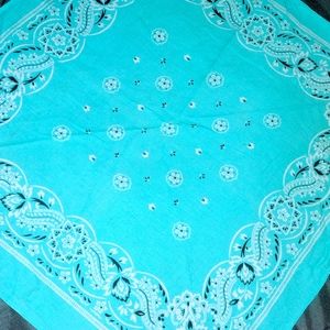 VINTAGE BANDANA